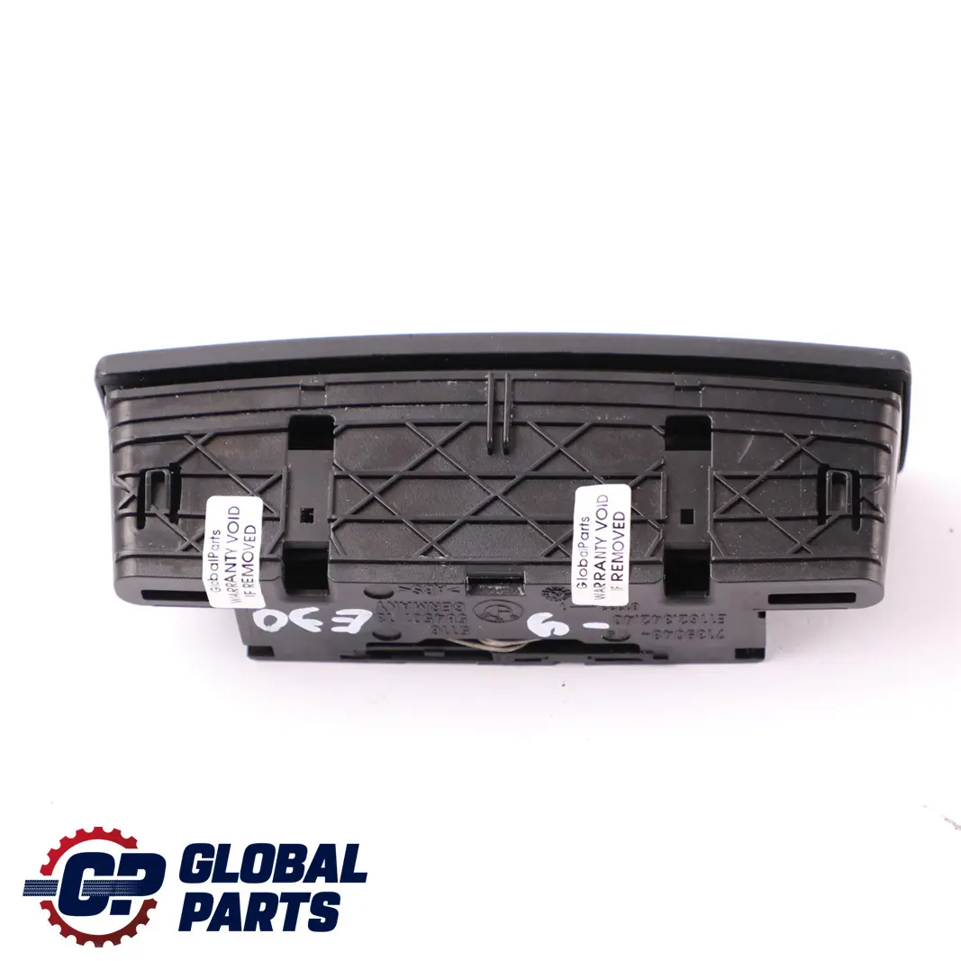 Cenicero Trasero Consola Central Negro Mate para BMW E90 E91 con número de pieza 7139048 BMW E90 E91 Cenicero Trasero Consola Central Negro Mate - SKU 7139048-9 - Número de pieza 7139048
