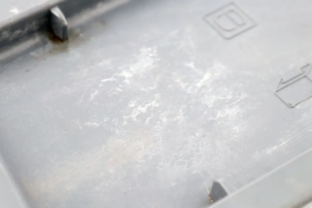 Almacenamiento Shell Boot Izquierda para BMW Serie 3 E90 E90N E92 E92N LCI con número de pieza 7139049 BMW Serie 3 E90 E90N E92 E92N LCI Almacenamiento Shell Boot Izquierda - SKU 7139049 - Número de pieza 7139049