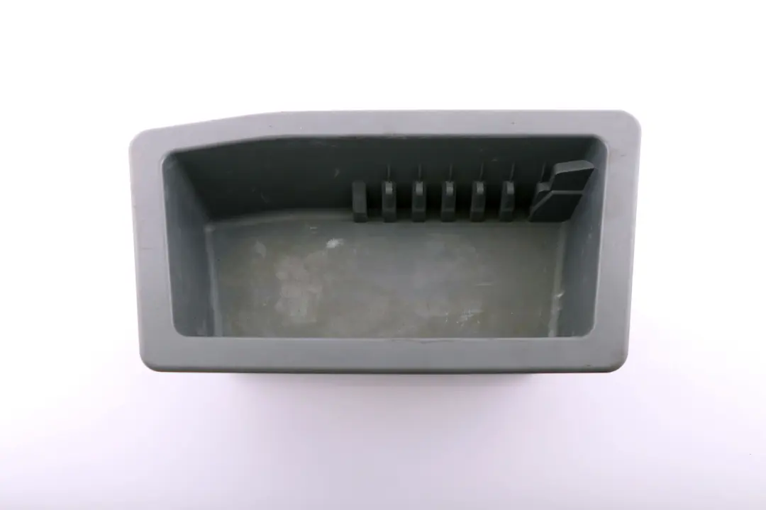 BMW E90 E92 Almacenamiento Shell Boot Izquierda N / S lado del pasajero - SKU 7139051 - Número de pieza 7139051