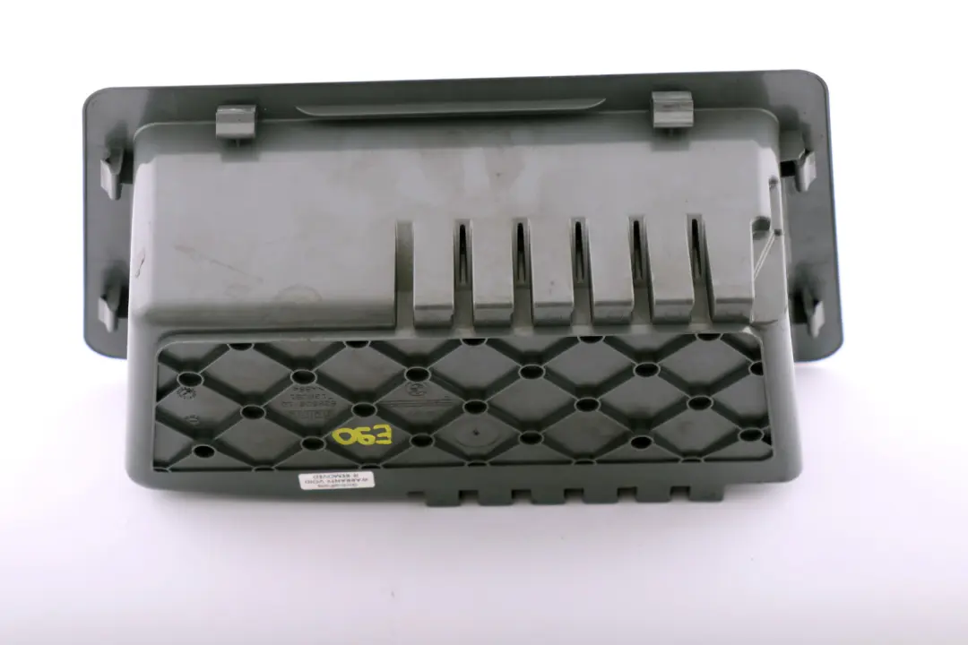 BMW E90 E92 Almacenamiento Shell Boot Izquierda N / S lado del pasajero - SKU 7139051 - Número de pieza 7139051