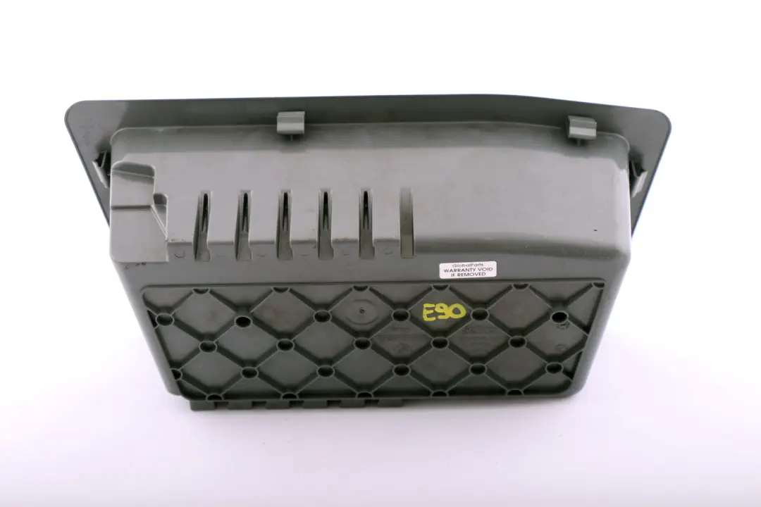 Almacenamiento Shell Boot Izquierda N / S lado del pasajero para BMW E90 E92 con número de pieza 7139051 BMW E90 E92 Almacenamiento Shell Boot Izquierda N / S lado del pasajero - SKU 7139051 - Número de pieza 7139051