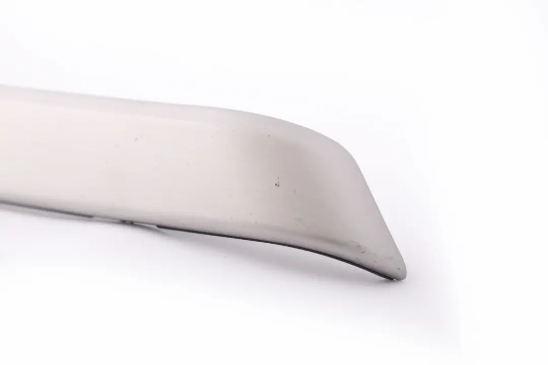 Modanatura Decorativa Porta Posteriore Sinistra Alluminio per BMW E90 con numero di parte 7139065 BMW E90 Modanatura Decorativa Porta Posteriore Sinistra Alluminio - SKU 7139065-1 - Numero di parte 7139065