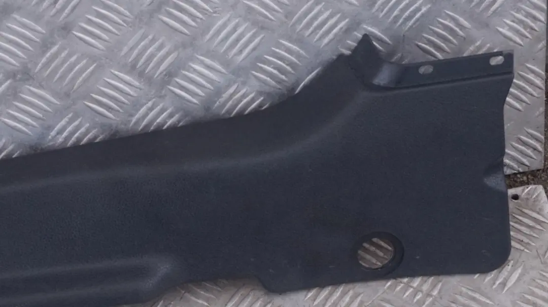 Lateral trim panel bottom kick front right O/S BLACK to Mini Cooper One R50 R53 with Part number 51437139076 Mini Cooper One R50 R53 Lateral trim panel bottom kick front right O/S BLACK - SKU 7139076 - Part number 51437139076