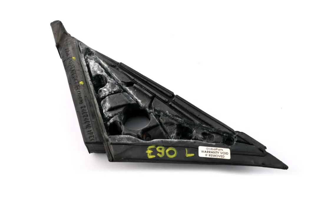 Junta Espejo Exterior Izquierdo Triangulo para BMW E90 E91 LCI con número de pieza 7139347 BMW E90 E91 LCI Junta Espejo Exterior Izquierdo Triangulo - SKU 7139347 - Número de pieza 7139347