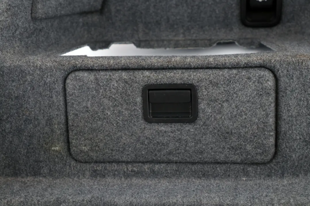 BMW 3 er-E90 Verkleidung Gepäckraum Links Grau Grey - SKU 7139439 - Teilenummer 7139439