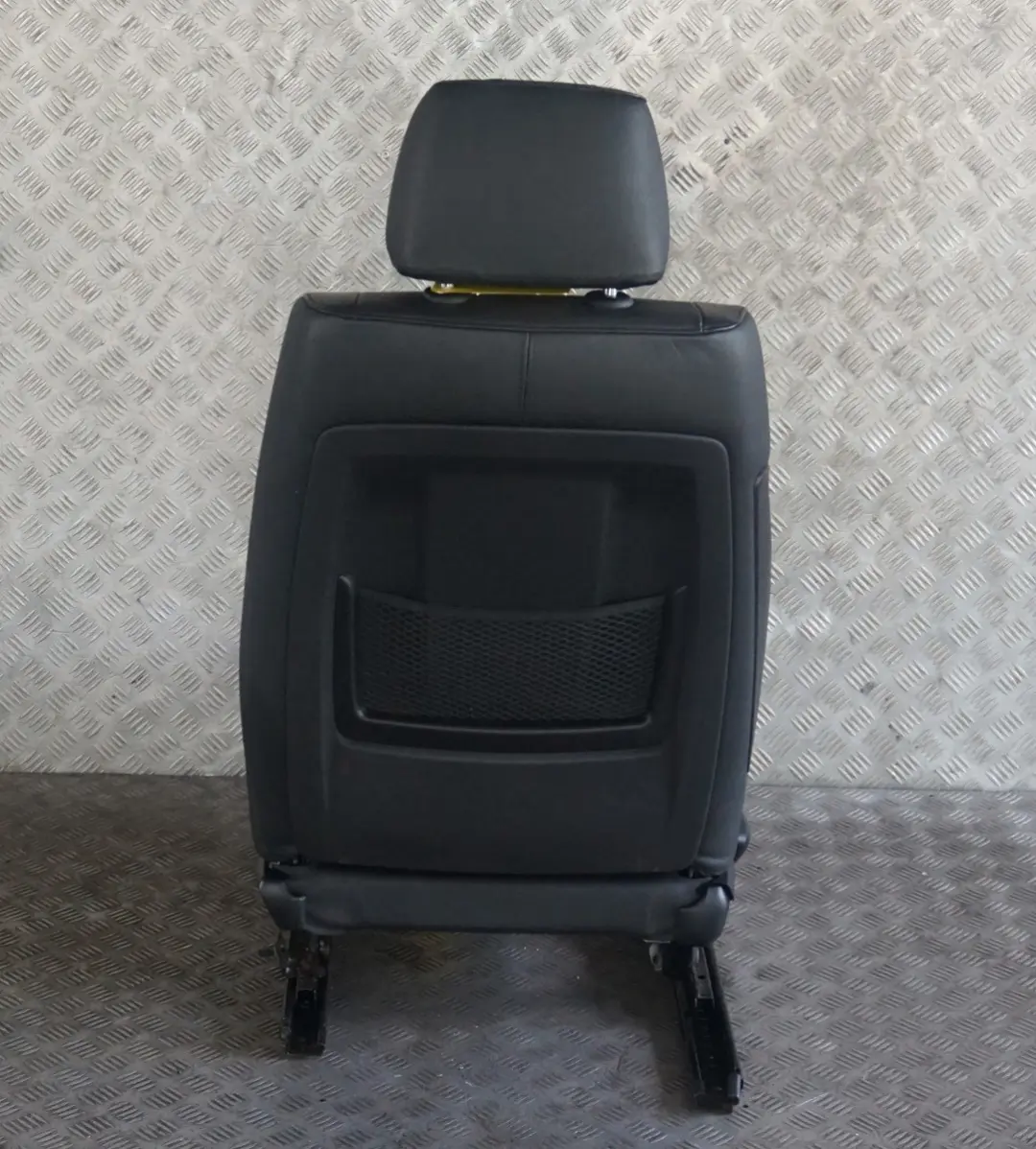 BMW 1 Series E87 Sport Front Right O/S Black Leather Interior Seat - SKU 7140398 - Part number 7140398