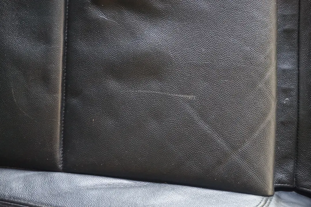 Front Right O/S Black Leather Interior Seat to BMW 1 Series E87 Sport with Part number 7140398 BMW 1 Series E87 Sport Front Right O/S Black Leather Interior Seat - SKU 7140398 - Part number 7140398