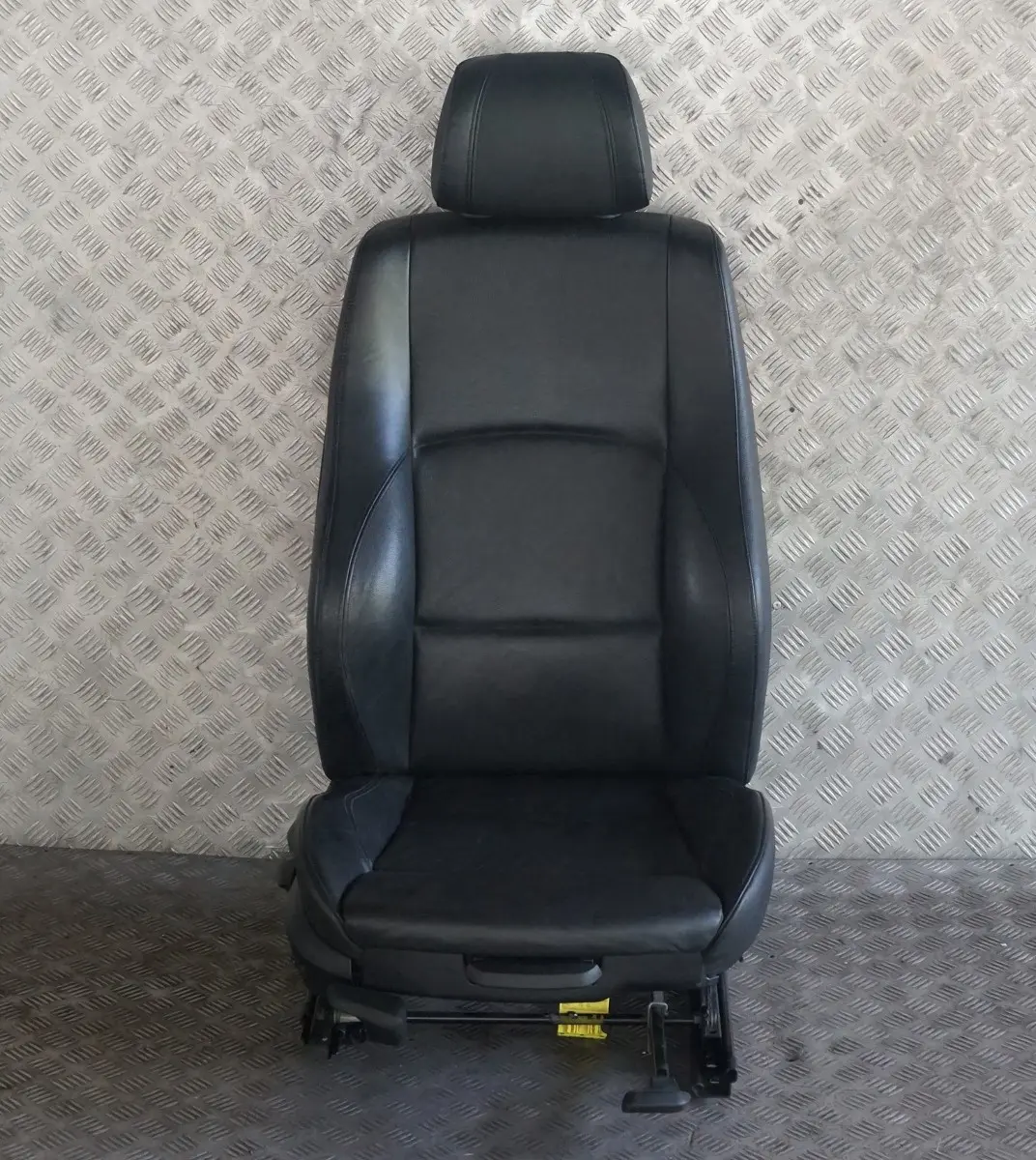 BMW 1 Series E87 Sport Front Right O/S Black Leather Interior Seat