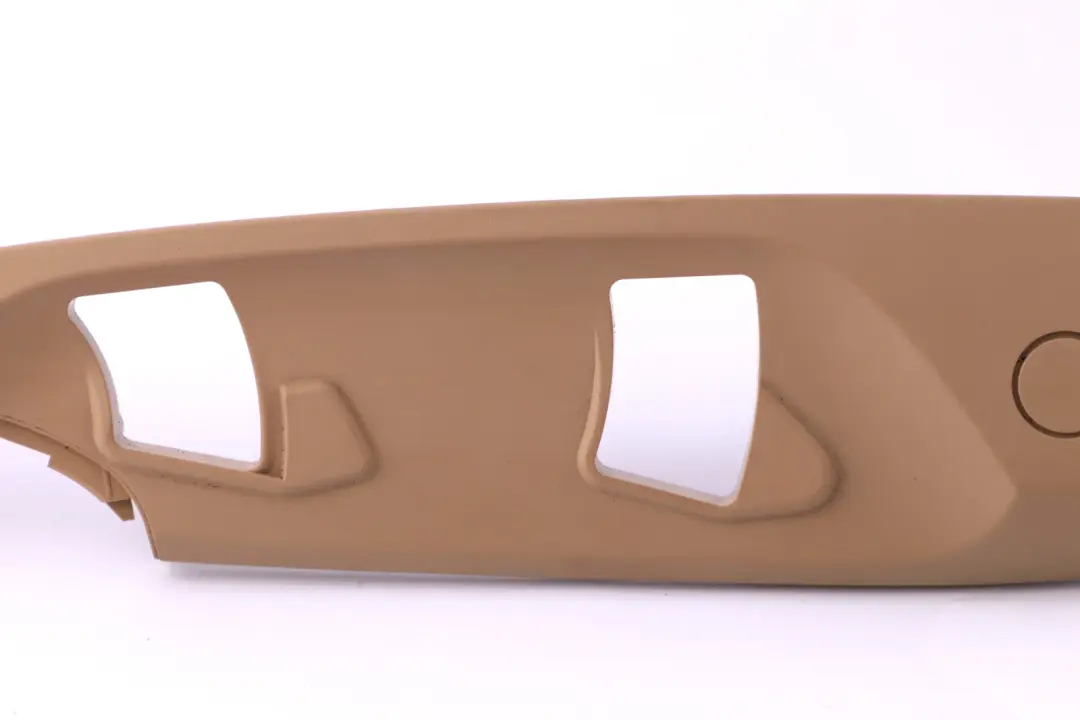 BMW 1 er E87 E87N LCI Blende Sitz Aussen Links Beige 7118481 - SKU 7140477 - Teilenummer 7140477