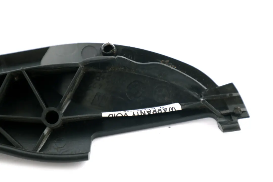 Front Right O/S Belt Catch Seat Black 7118492 to BMW E87 E90 E91 LCI with Part number 7140508 BMW E87 E90 E91 LCI Front Right O/S Belt Catch Seat Black 7118492 - SKU 7140508 - Part number 7140508