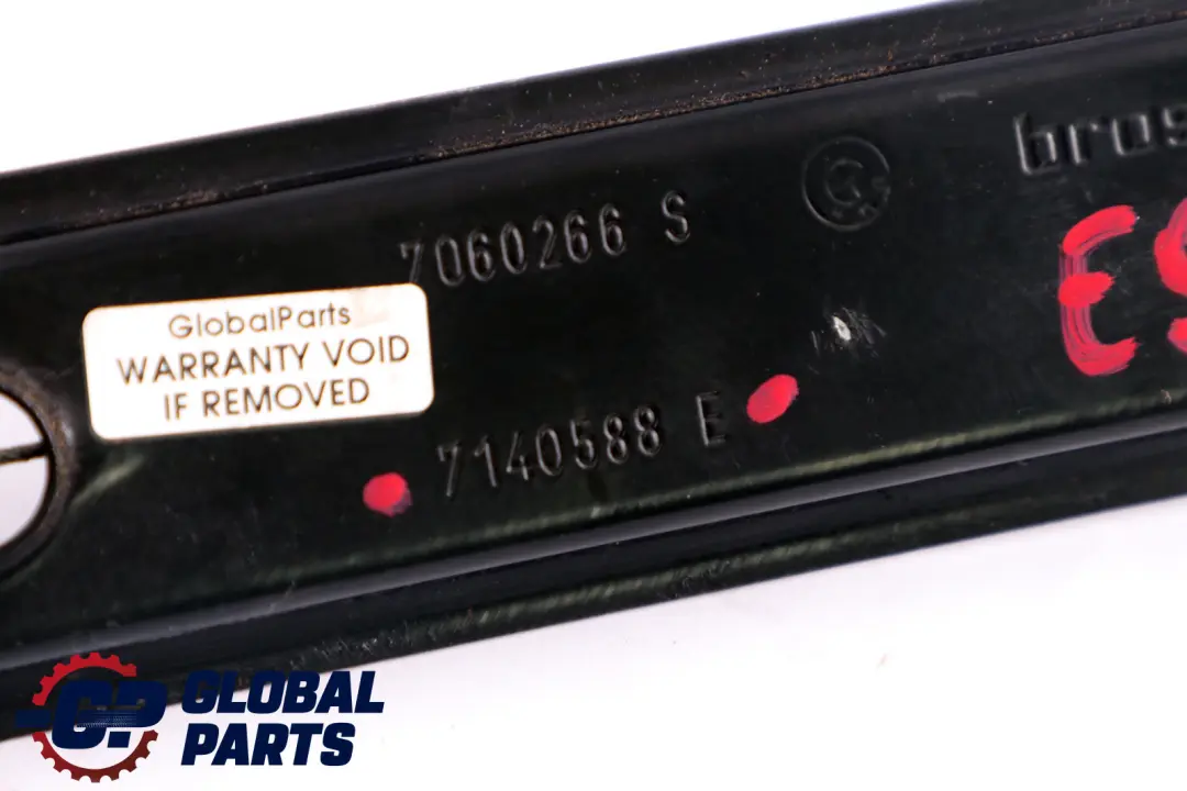 Delantero Derecho Elevalunas El?ctrico Mecanismo para BMW E90 E91 con número de pieza 7140588 BMW E90 E91 Delantero Derecho Elevalunas El?ctrico Mecanismo - SKU 7140588 - Número de pieza 7140588