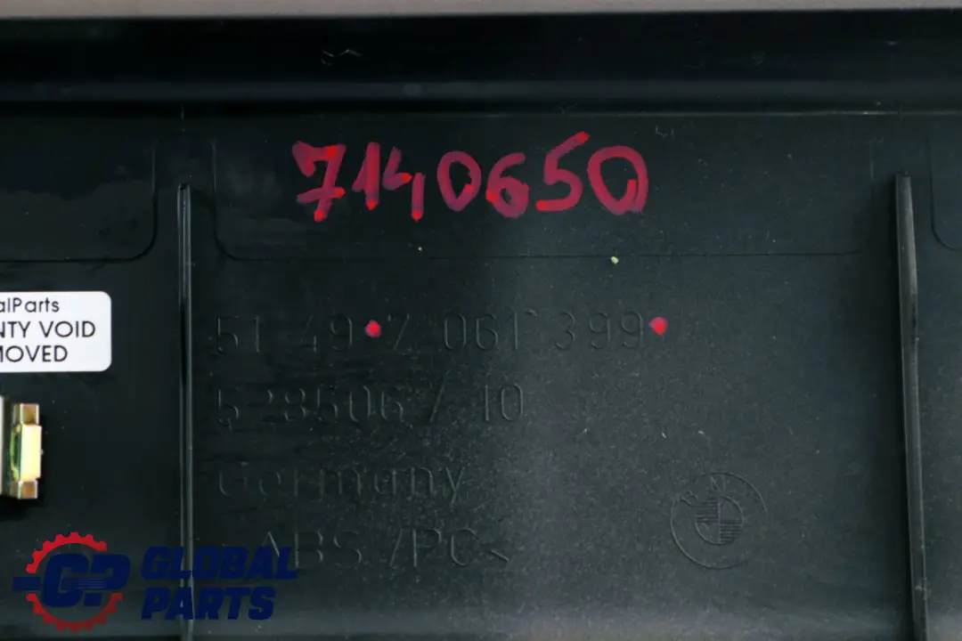 Interor Upper Trunk Lid Panel Trim Cover Trüffelbraun 7061399 to BMW 5 Series E61 with Part number 7140650 BMW 5 Series E61 Interor Upper Trunk Lid Panel Trim Cover Trüffelbraun 7061399 - SKU 7140650 - Part number 7140650