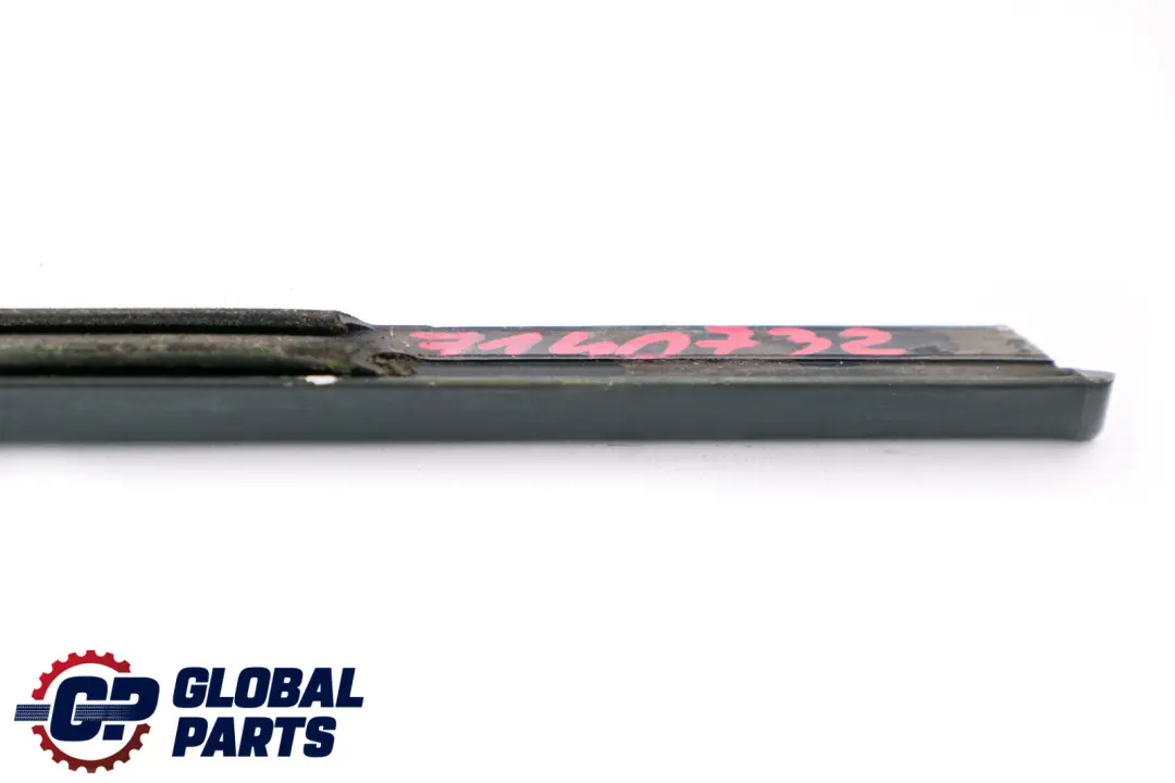 Couvre-Joint Exterieur Porte Arriere Droit pour BMW 3 Serie e91 à propos du numéro de pièce 7140732 BMW 3 Serie e91 Couvre-Joint Exterieur Porte Arriere Droit - SKU 7140732 - Numéro de pièce 7140732