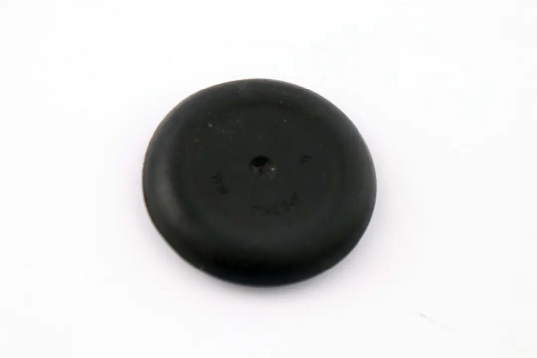 Tappo Cieco D=35MM Copertura Corpo Foro per BMW E60 E87 E90 E91 E92 F10 con numero di parte 7140849 BMW E60 E87 E90 E91 E92 F10 Tappo Cieco D=35MM Copertura Corpo Foro - SKU 7140849 - Numero di parte 7140849