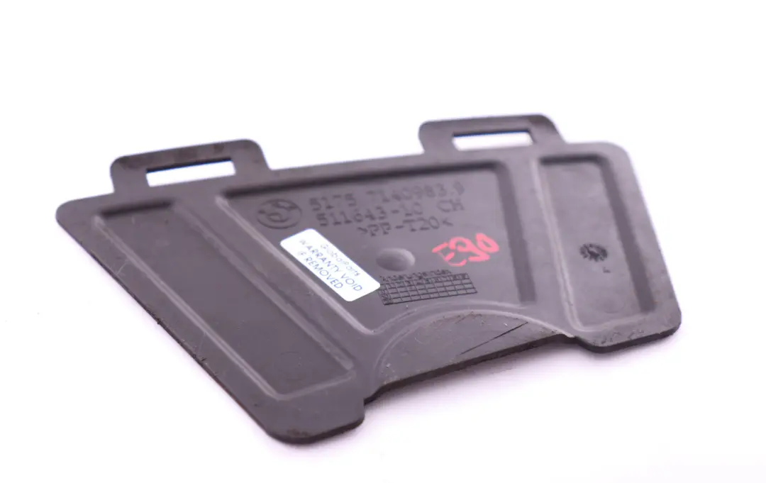 Deckel Motorraumabschirmung für BMW E81 E82 E87 E87N E88 E90 E90N E91 E92 mit Teilenummer 7140983 BMW E81 E82 E87 E87N E88 E90 E90N E91 E92 Deckel Motorraumabschirmung - SKU 7140983 - Teilenummer 7140983