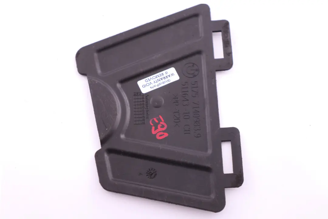 Coperchio Compartimento Motore Schermatura per BMW E81 E90 E91 E92 E93 con numero di parte 7140983 BMW E81 E90 E91 E92 E93 Coperchio Compartimento Motore Schermatura - SKU 7140983 - Numero di parte 7140983