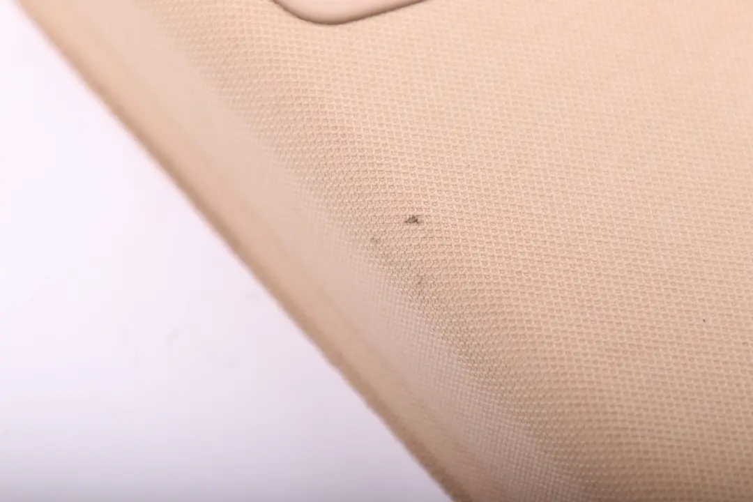 Apertura B-S?ule Superiore Destro Beige per BMW E90 E90N E91 E91N LCI con numero di parte 7141070 BMW E90 E90N E91 E91N LCI Apertura B-S?ule Superiore Destro Beige - SKU 7141070-1 - Numero di parte 7141070