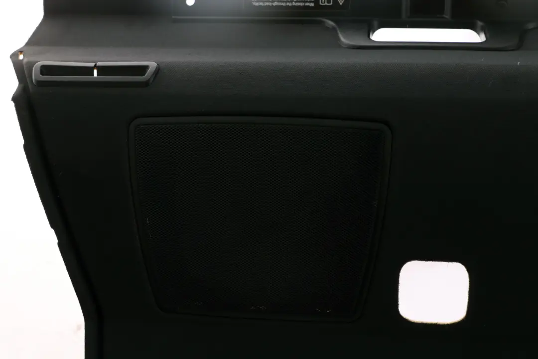 Repisa ventana trasera Antracita Negro para BMW E90 con número de pieza 7141210 BMW E90 Repisa ventana trasera Antracita Negro - SKU 7141210 - Número de pieza 7141210