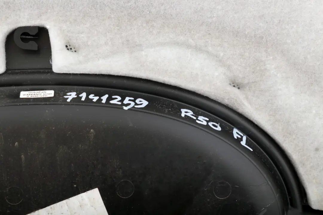 Tapicerka Boczek Drzwi Lewy Przód do MINI R50 R52 R53 o numerze 7141259 MINI R50 R52 R53 Tapicerka Boczek Drzwi Lewy Przód - SKU 7141259 - Numer Części 7141259