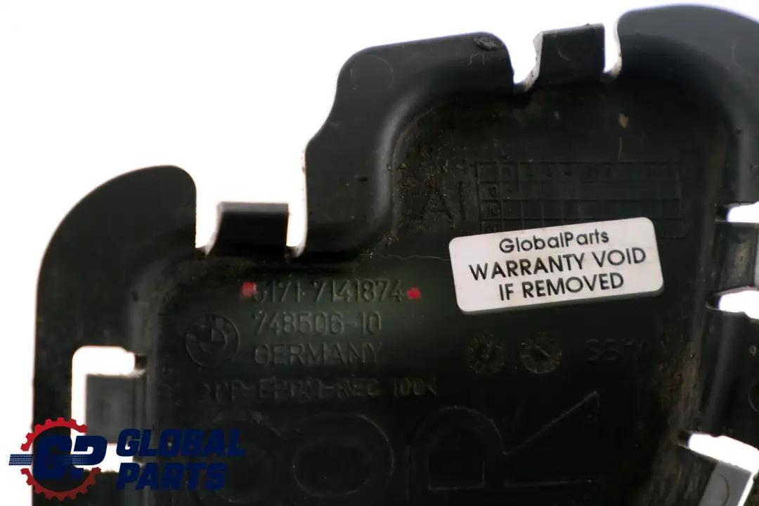BMW E81 E87 Tapa Acceso Paso Rueda Delantero Derecho Inferior - SKU 7141874 - Número de pieza 51717141874