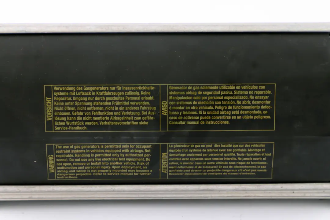 Módulo de aire para el lado del pasajero para BMW E65 E66 E67 con número de pieza 7141893 BMW E65 E66 E67 Módulo de aire para el lado del pasajero - SKU 7141893 - Número de pieza 7141893