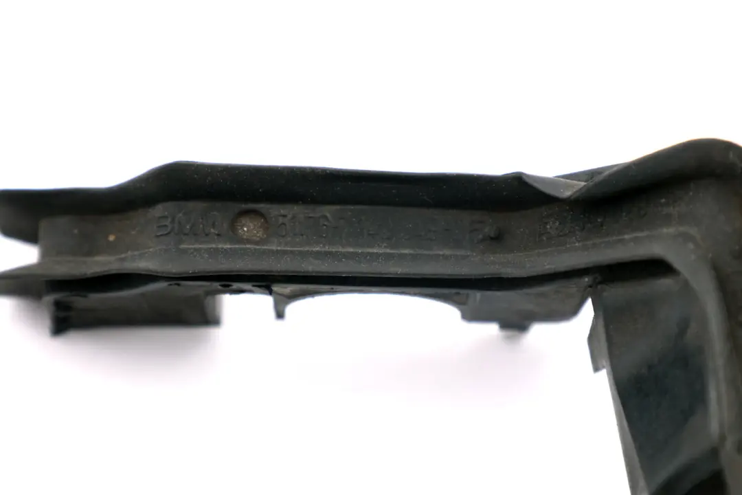 Uszczelka Maski Silnika Lewa do BMW E90 E91 E92 o numerze 7142049 BMW E90 E91 E92 Uszczelka Maski Silnika Lewa - SKU 7142049 - Numer Części 7142049
