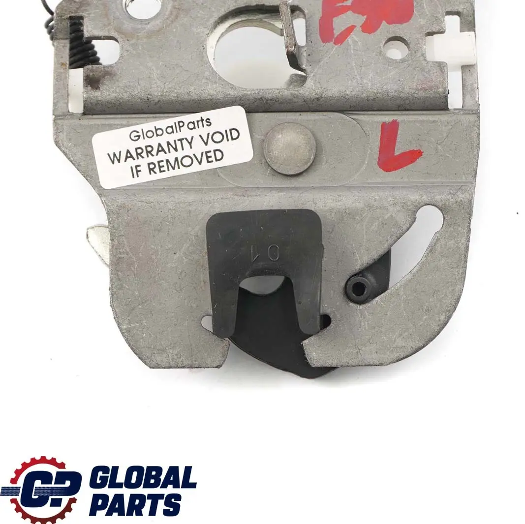 Sedile Posteriore Resto Chiusura Sinistra per BMW E90 Berlina con numero di parte 7142261 BMW E90 Berlina Sedile Posteriore Resto Chiusura Sinistra - SKU 7142261 - Numero di parte 7142261