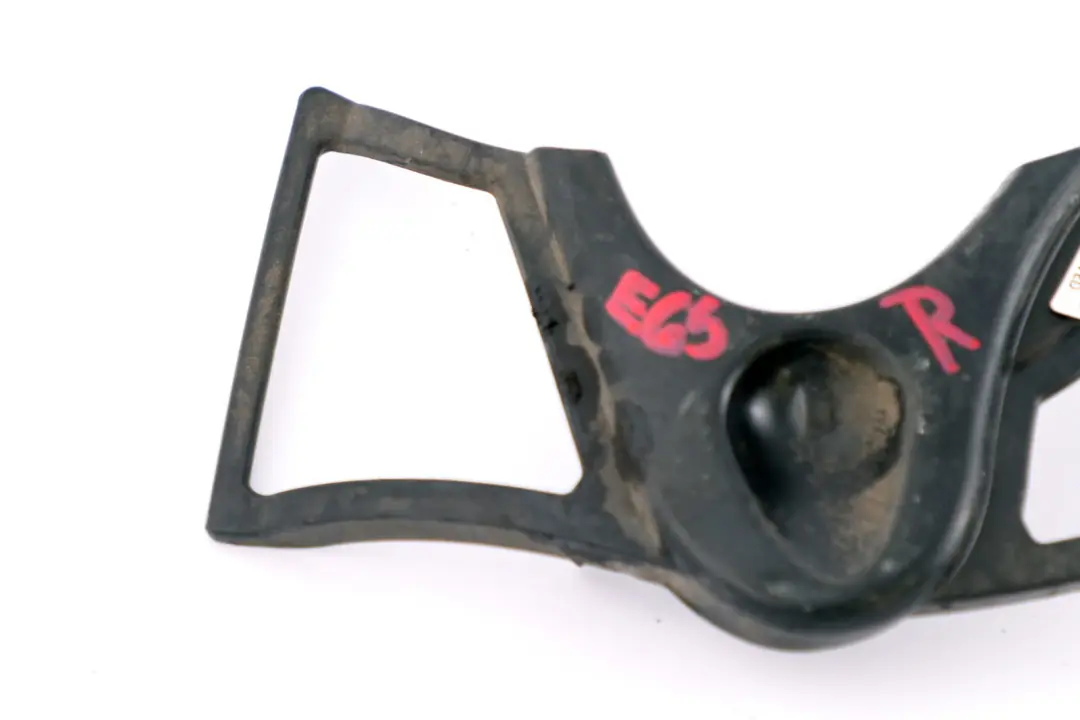 BMW 7 er E65 E66 E67 Abstandshalter Seitlich Stossfänger Rechts - SKU 7142324 - Teilenummer 7142324