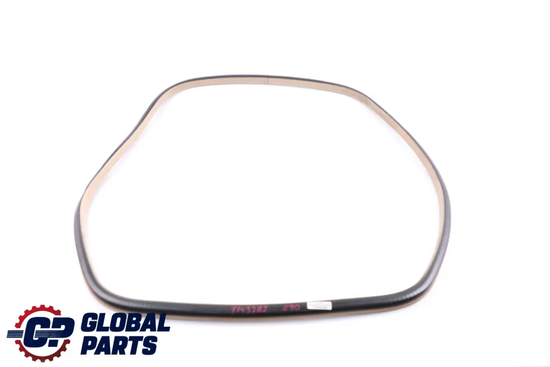 Listwa Uszczelniająca Dachu do BMW E90 E91 o numerze 7143282 BMW E90 E91 Listwa Uszczelniająca Dachu - SKU 7143282 - Numer Części 7143282