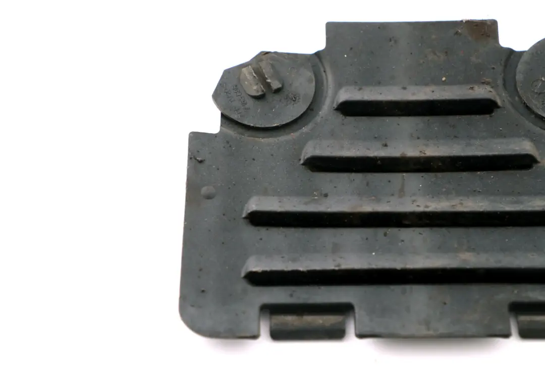 BMW E82 E88 E90 E91 Tapa Guardabarros Delantero Izquierdo - SKU 7143849 - Número de pieza 7143849