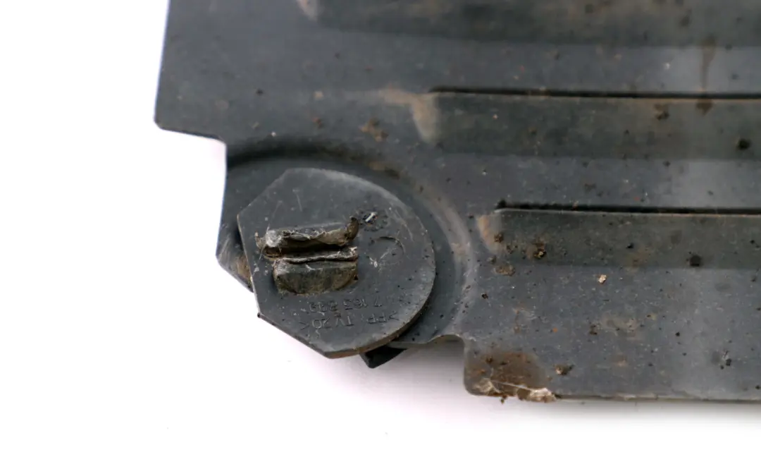BMW E82 E88 E90 E91 Tapa Guardabarros Delantero Izquierdo - SKU 7143849 - Número de pieza 7143849