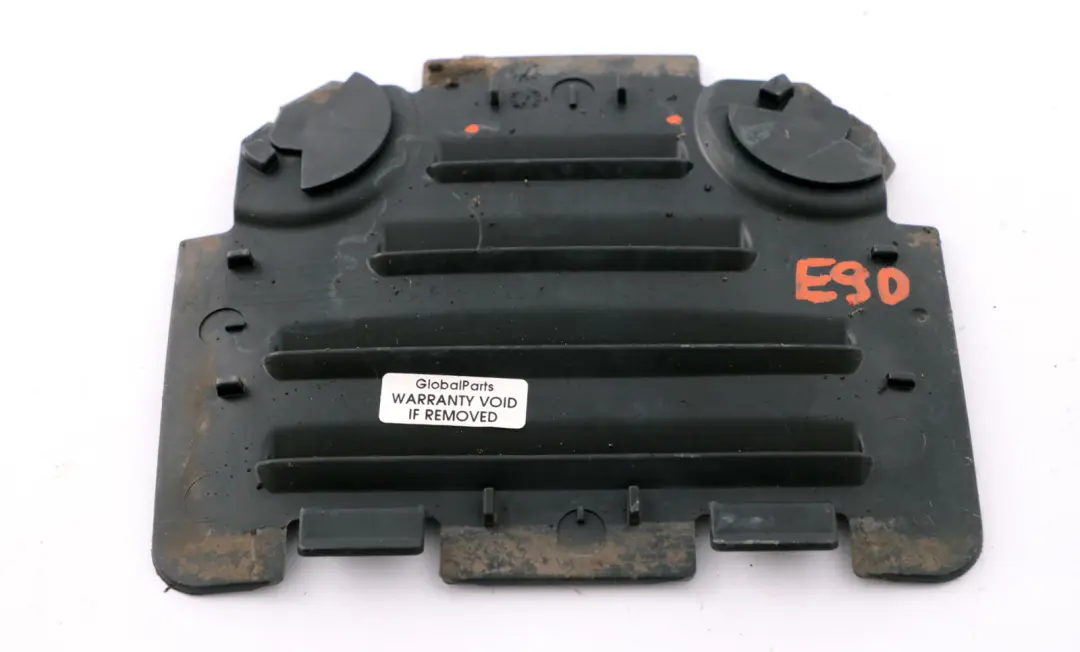 Parafango Alloggio Coperchio Frontale SX per BMW E82 E88 E90 E91 con numero di parte 7143849 BMW E82 E88 E90 E91 Parafango Alloggio Coperchio Frontale SX - SKU 7143849 - Numero di parte 7143849