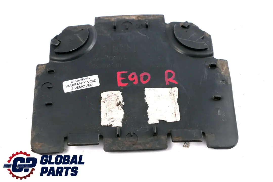 BMW E90 E91 Zaślepka Dekiel Nadkola Prawy Przód - SKU 7143850 - Numer Części 7143850