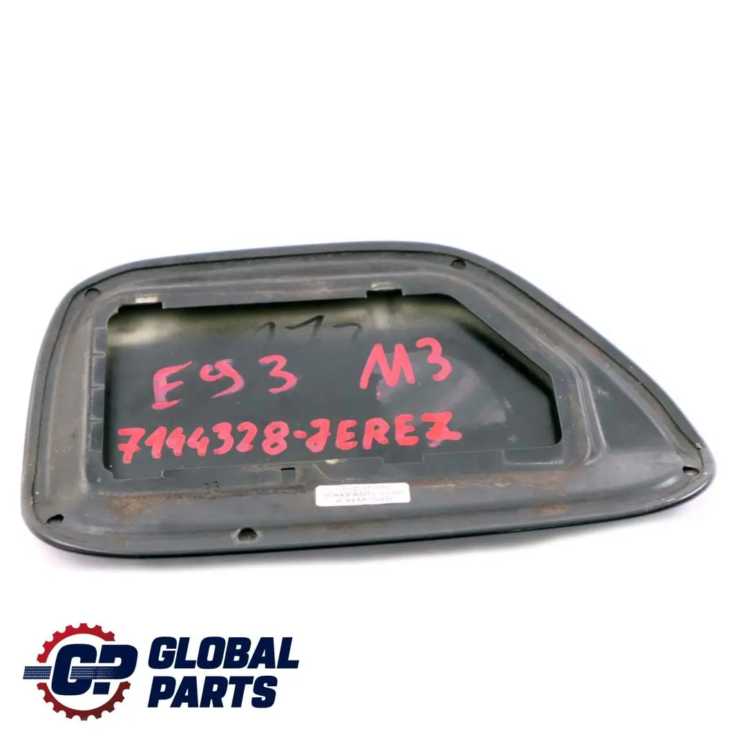 E93N LCI Coperchio Carburante Sportello Jerezschwarz Nero Metallizzato per BMW E93 con numero di parte 7144328 BMW E93 E93N LCI Coperchio Carburante Sportello Jerezschwarz Nero Metallizzato - SKU 7144328-JEREZ - Numero di parte 7144328