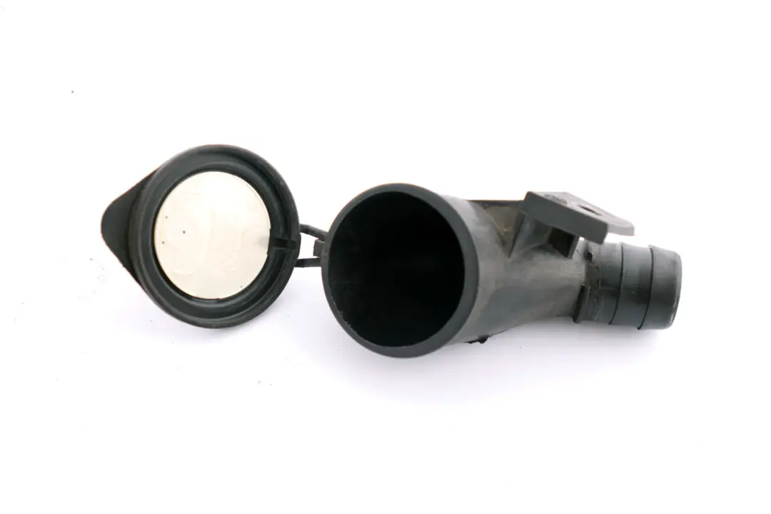 Rura Wlew Zbiornika Spryskiwaczy do BMW E60 E61 E63 LCi o numerze 7144396 BMW E60 E61 E63 LCi Rura Wlew Zbiornika Spryskiwaczy - SKU 7144396-1 - Numer Części 7144396