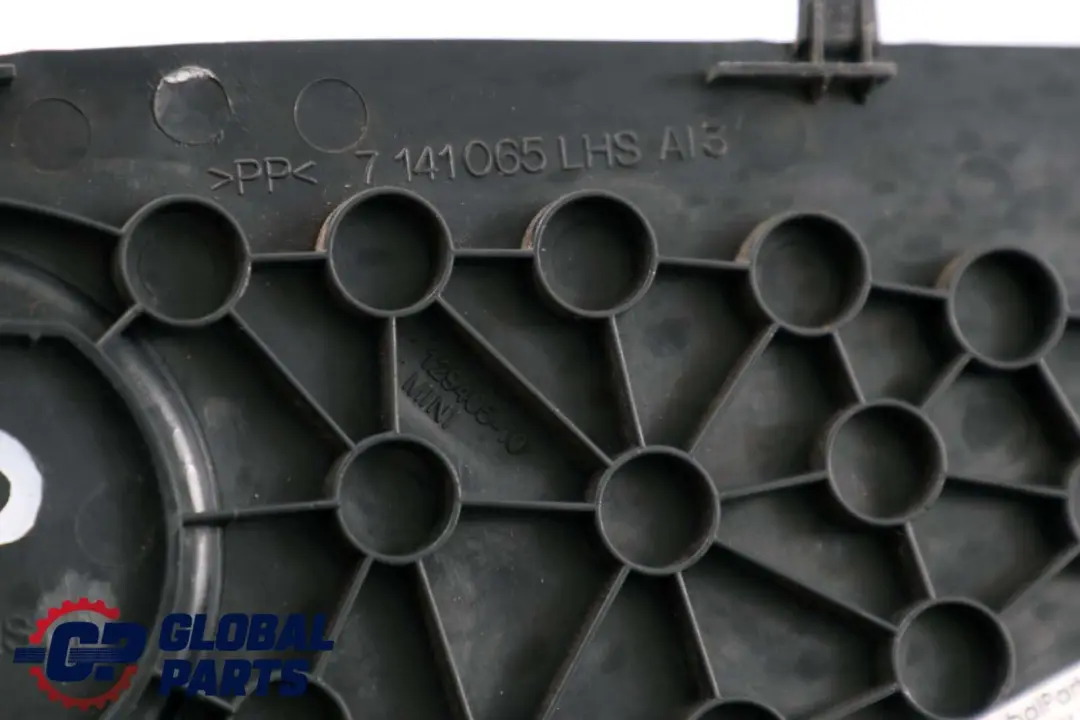 Trim Panel Cover Left Panther Black N/S 7141065 to Mini 1 R50 R52 R53 Dash with Part number 7144591 Mini 1 R50 R52 R53 Dash Trim Panel Cover Left Panther Black N/S 7141065 - SKU 7144591-1 - Part number 7144591