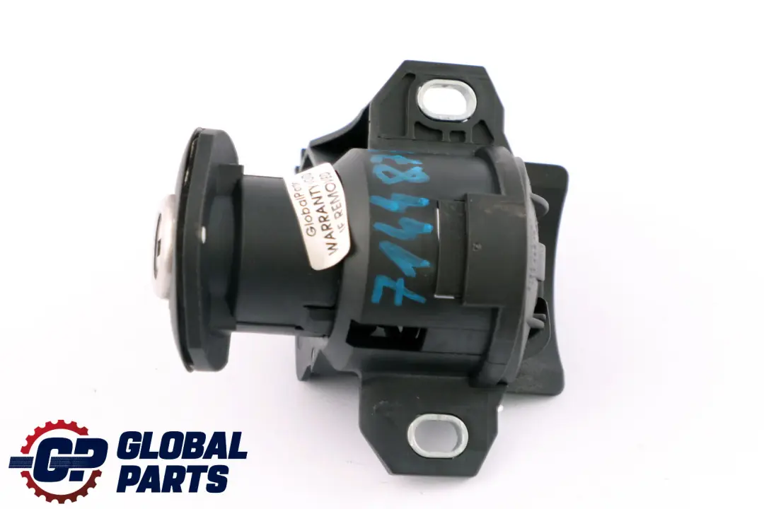 Zamek klapy bagażnika tył do BMW E90 E92 o numerze 7144877 BMW E90 E92 Zamek klapy bagażnika tył - SKU 7144877 - Numer Części 7144877