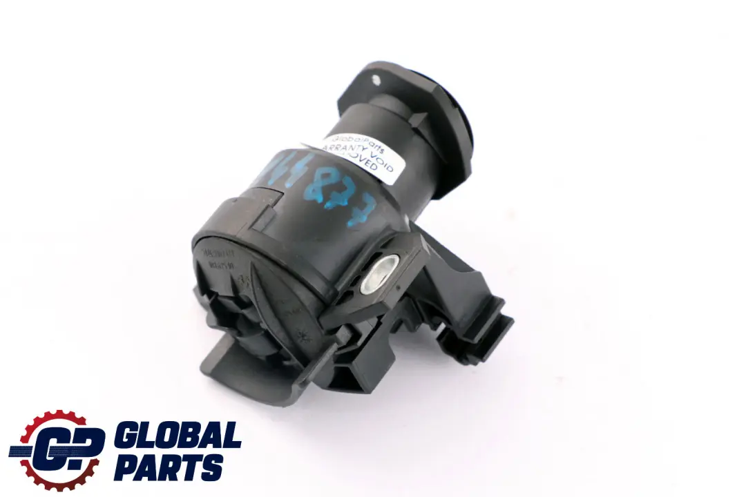 Zamek klapy bagażnika tył do BMW E90 E92 o numerze 7144877 BMW E90 E92 Zamek klapy bagażnika tył - SKU 7144877 - Numer Części 7144877