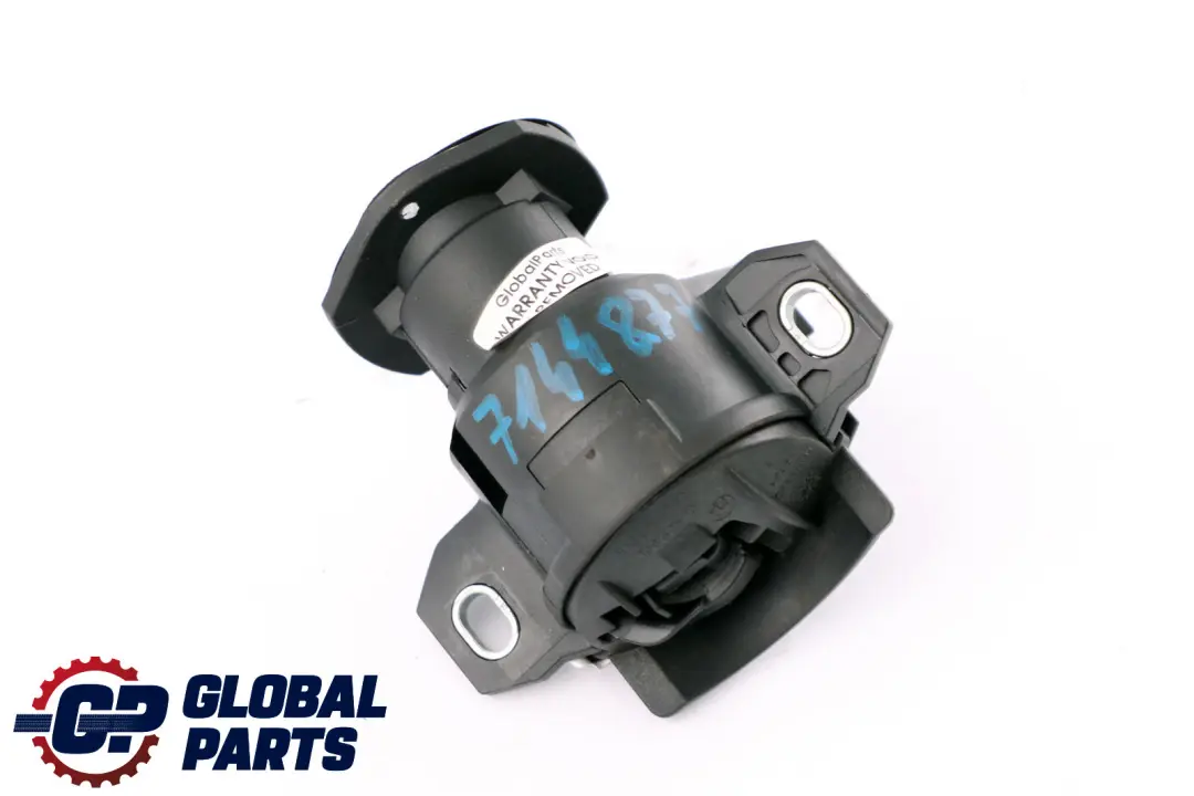 Zamek klapy bagażnika tył do BMW E90 E92 o numerze 7144877 BMW E90 E92 Zamek klapy bagażnika tył - SKU 7144877 - Numer Części 7144877