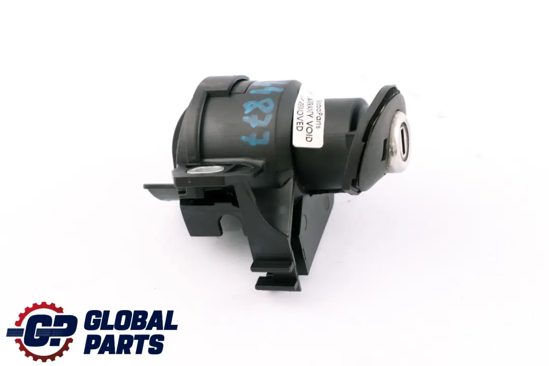 Zamek klapy bagażnika tył do BMW E90 E92 o numerze 7144877 BMW E90 E92 Zamek klapy bagażnika tył - SKU 7144877 - Numer Części 7144877