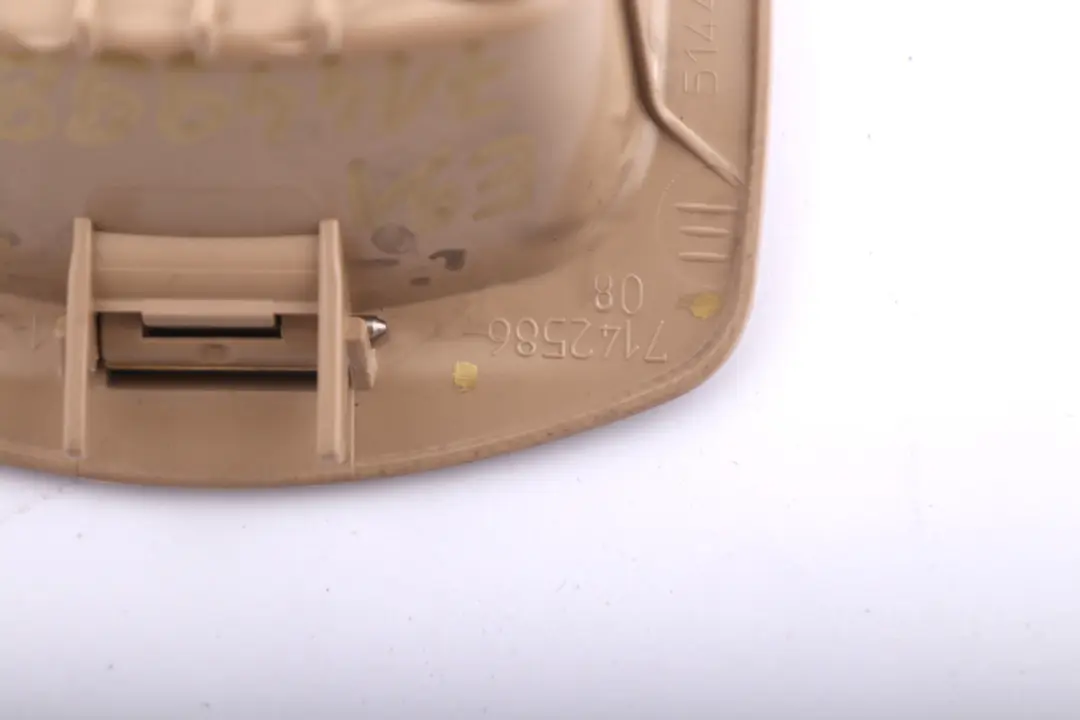 Covering Cover Trim Front Right Trunk Lid O/S Beige 7142586 to BMW 3 Series E91 with Part number 7144998 BMW 3 Series E91 Covering Cover Trim Front Right Trunk Lid O/S Beige 7142586 - SKU 7144998 - Part number 7144998