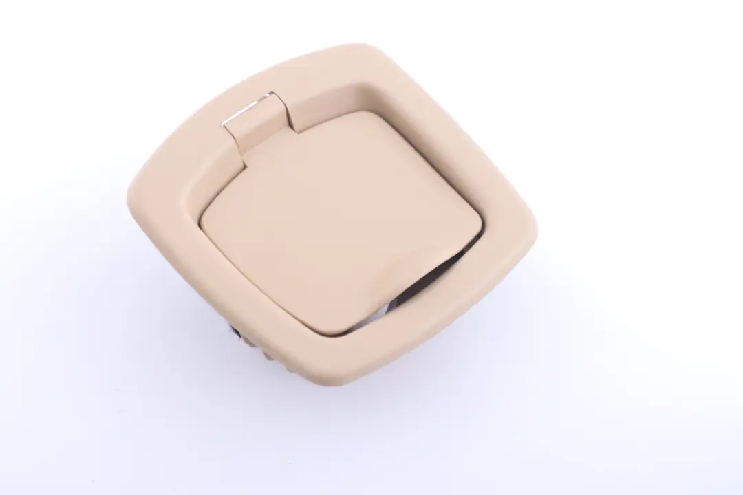 Covering Cover Trim Rear Left Trunk Lid N/S Beige 7140761 to BMW 3 Series E91 with Part number 7145007 BMW 3 Series E91 Covering Cover Trim Rear Left Trunk Lid N/S Beige 7140761 - SKU 7145007 - Part number 7145007