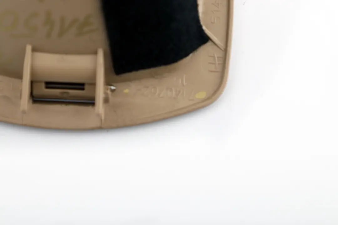 Covering Cover Trim Rear Right Trunk Lid O/S Beige 7140762 to BMW 3 Series E91 with Part number 7145008 BMW 3 Series E91 Covering Cover Trim Rear Right Trunk Lid O/S Beige 7140762 - SKU 7145008 - Part number 7145008