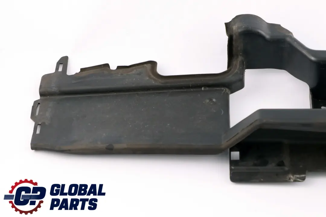Conducto De Aire Delantero Derecho Compartimento Motor para BMW E65 E66 con número de pieza 7145028 BMW E65 E66 Conducto De Aire Delantero Derecho Compartimento Motor - SKU 7145028 - Número de pieza 7145028