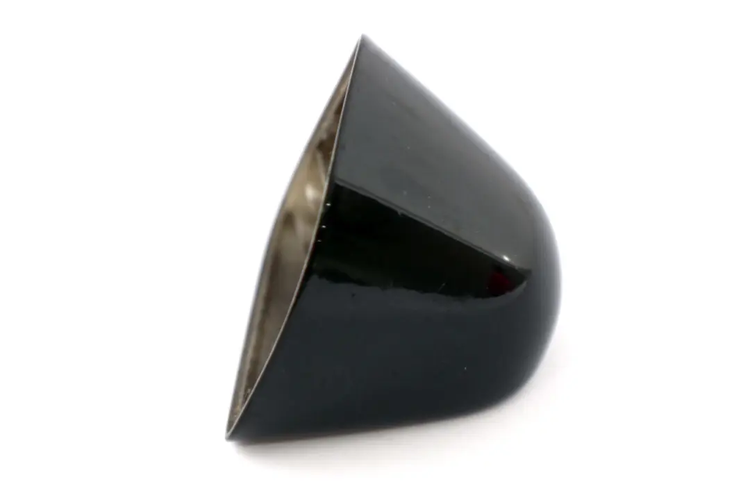 Head Lamp Cleaning System Cover Nozzle Left N/S to BMW X5 Series E53 with Part number 7145235 BMW X5 Series E53 Head Lamp Cleaning System Cover Nozzle Left N/S - SKU 7145235 - Part number 7145235