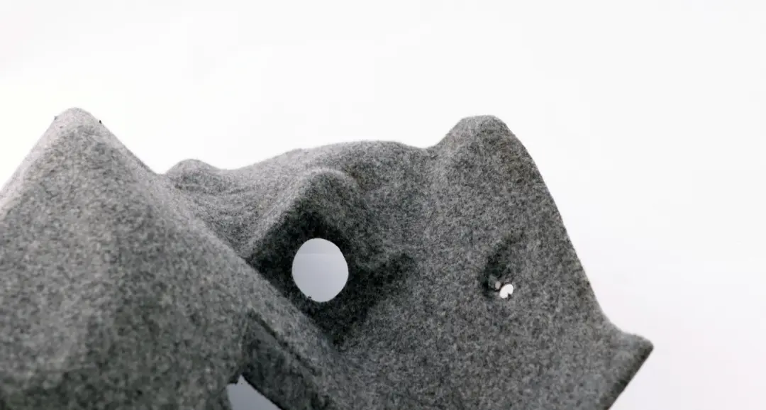 E93N LCI Rivestimento Portabagagli Bagagliaio Dx Grigio per BMW E93 con numero di parte 7145492 BMW E93 E93N LCI Rivestimento Portabagagli Bagagliaio Dx Grigio - SKU 7145492 - Numero di parte 7145492