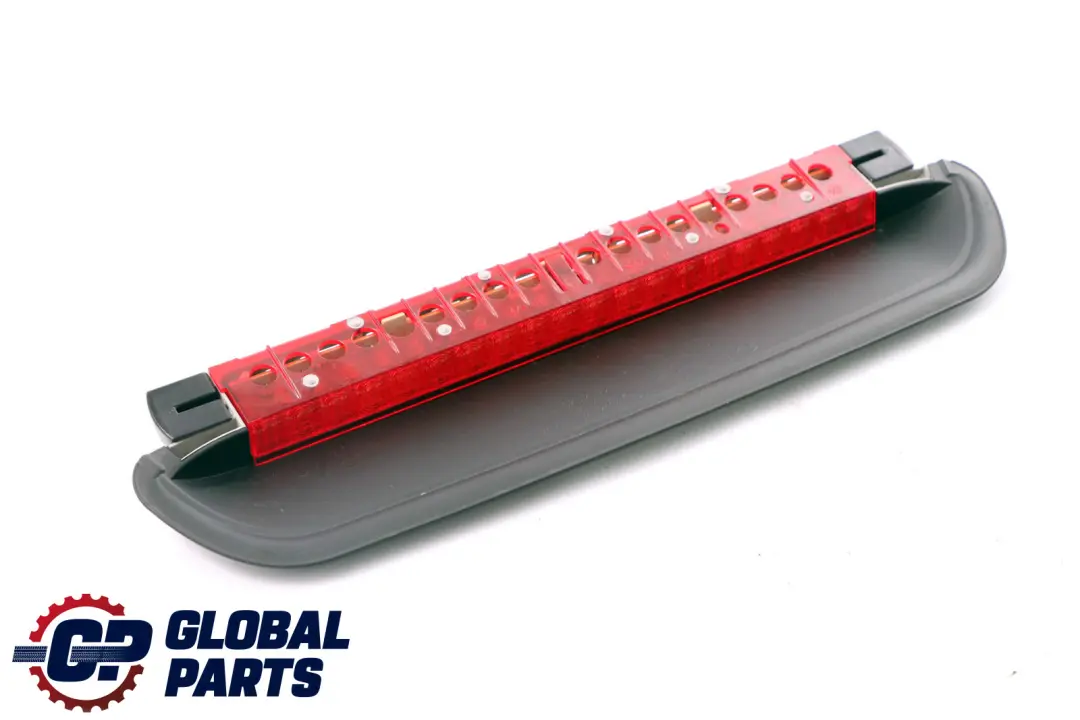 Terza luce stop posteriore grigia per BMW E90 LCI con numero di parte 6946619 BMW E90 LCI Terza luce stop posteriore grigia - SKU 7145521 - Numero di parte 6946619