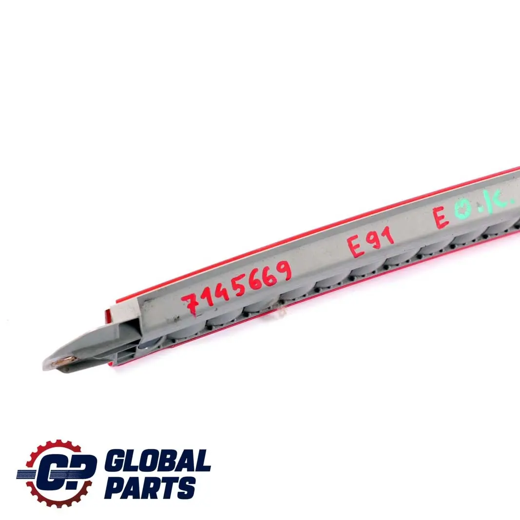 Trzecie Światło STOP Lampa Stopu 7159020 do BMW E91 o numerze 7145669 BMW E91 Trzecie Światło STOP Lampa Stopu 7159020 - SKU 7145669-1 - Numer Części 7145669