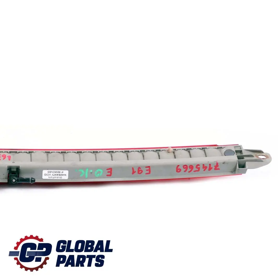 Terza Luce Di Stop Posteriore Inserto Per Lampada Copertura 7159020 per BMW E91 con numero di parte 7145669 BMW E91 Terza Luce Di Stop Posteriore Inserto Per Lampada Copertura 7159020 - SKU 7145669-1 - Numero di parte 7145669