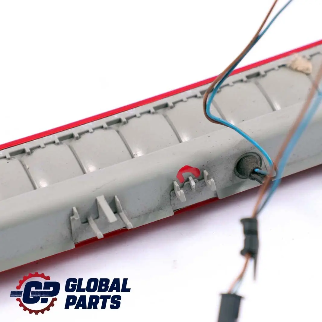 Terza Luce Di Stop Posteriore Inserto Per Lampada Copertura 7159020 per BMW E91 con numero di parte 7145669 BMW E91 Terza Luce Di Stop Posteriore Inserto Per Lampada Copertura 7159020 - SKU 7145669-1 - Numero di parte 7145669